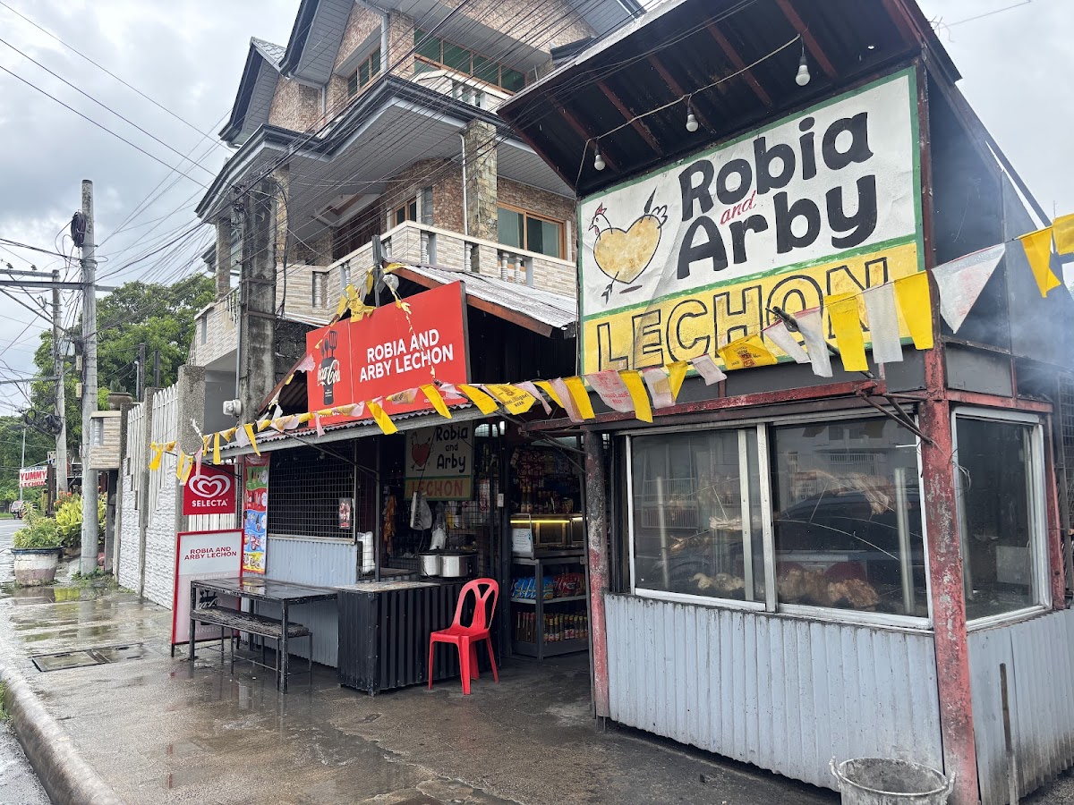 Robia & Arby Lechon