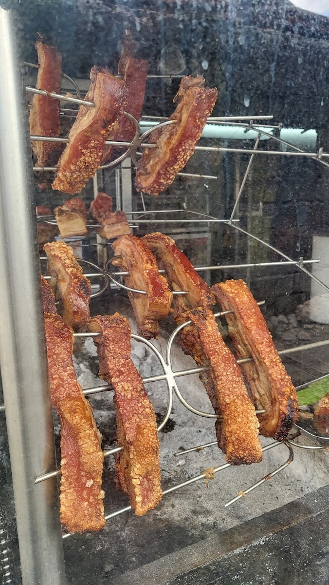 Robia & Arby Lechon Photo 10