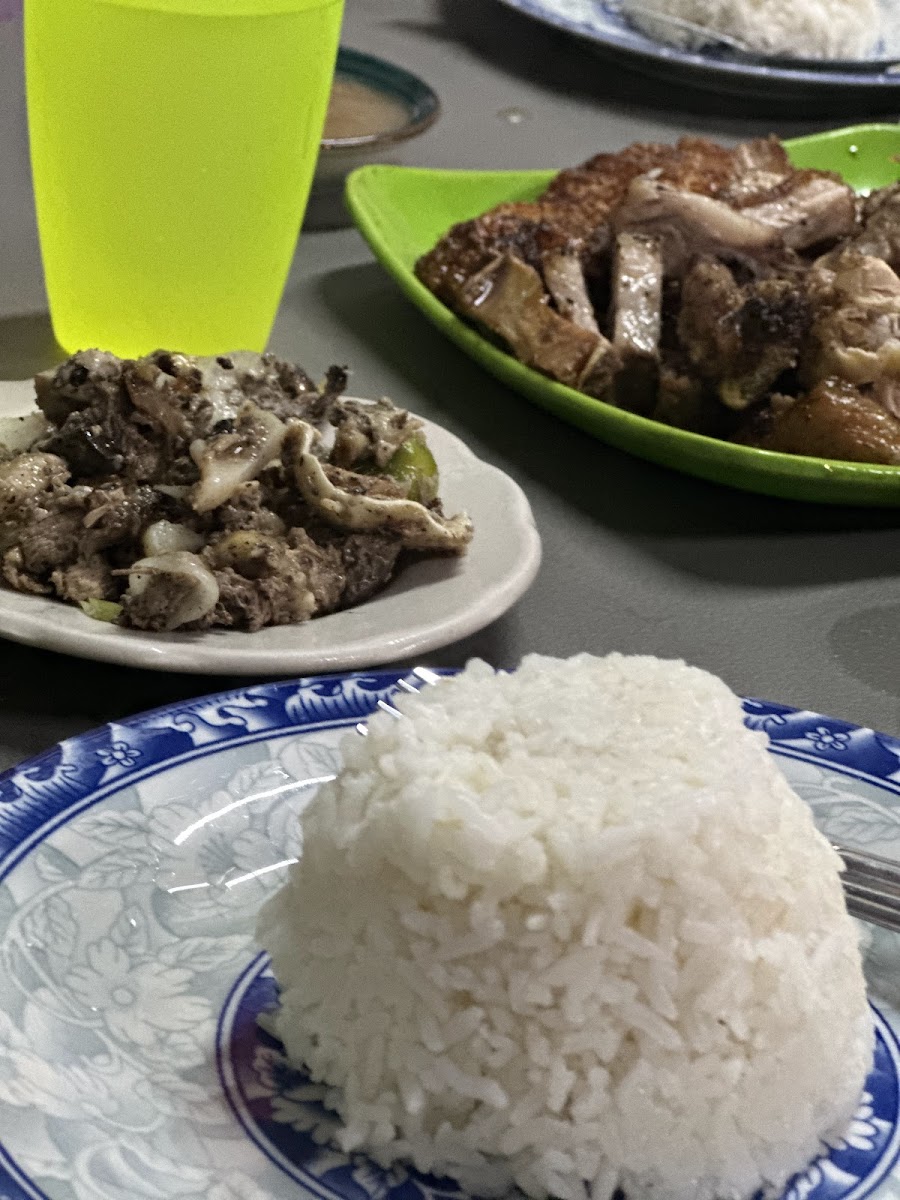 Robia & Arby Lechon Photo 5
