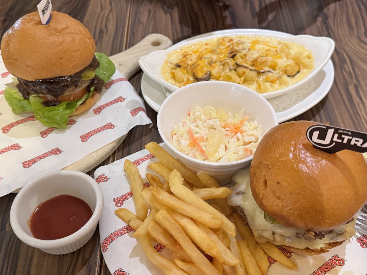 Swensen's @ Clementi Mall Photo 3