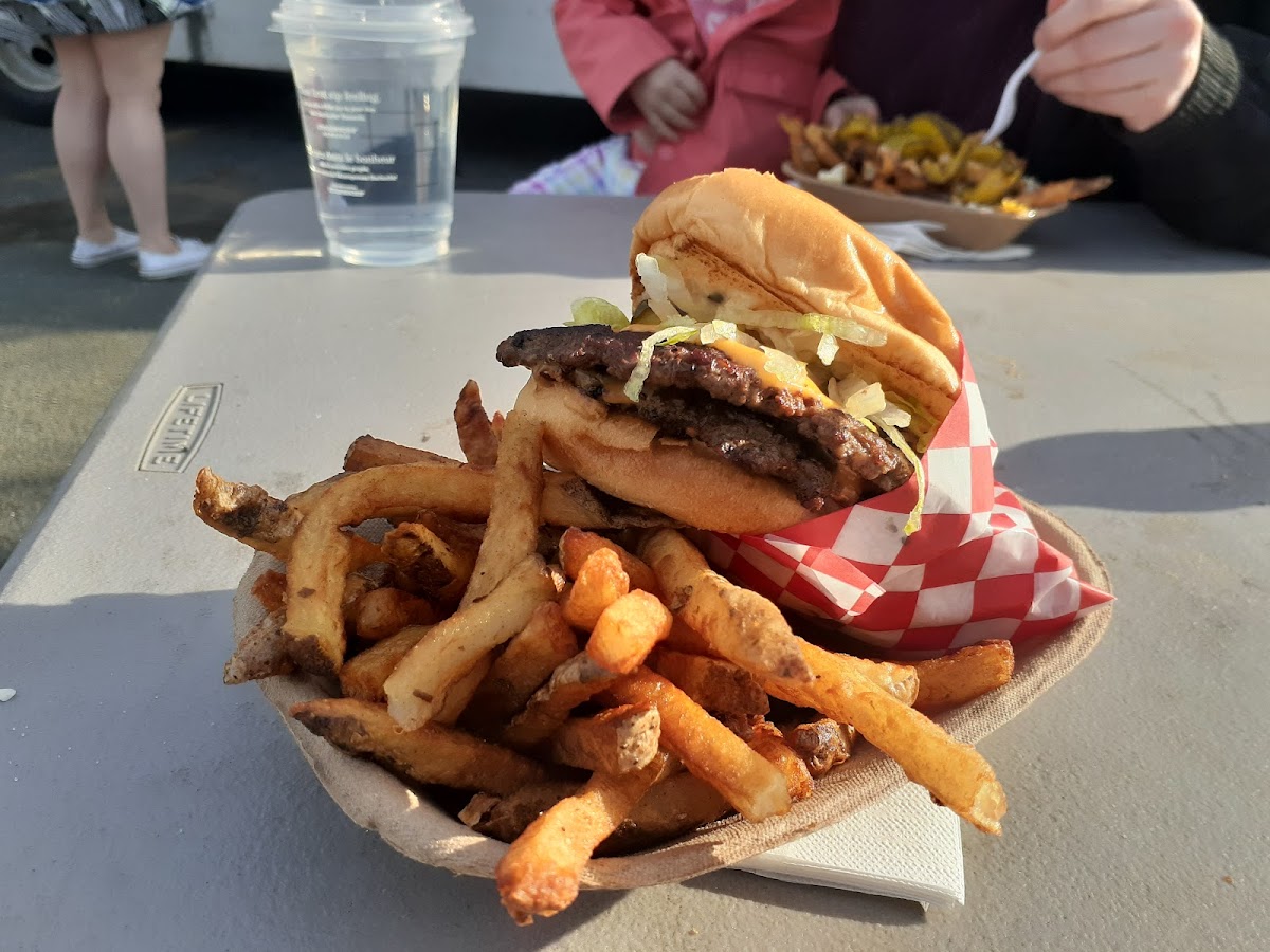 Bud the Spud Chip Truck Photo 8