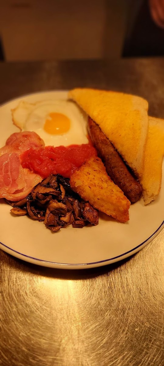 Brown's café Photo 5