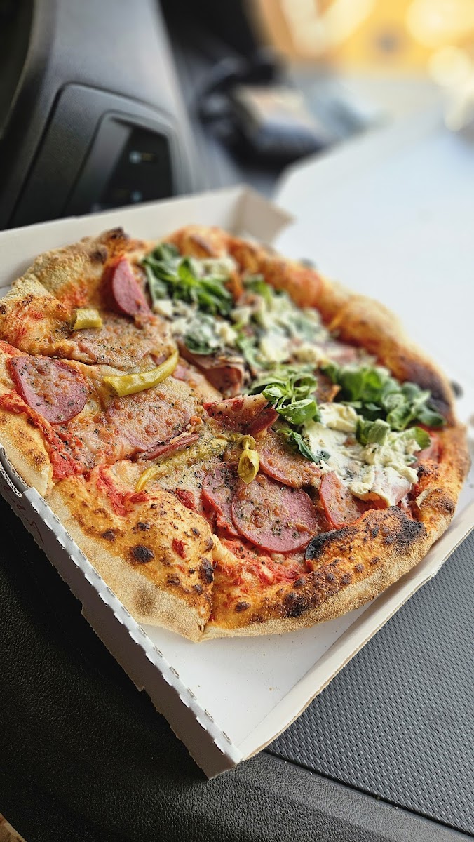 Racing Eiscafé/Bistro-Pizzeria Photo 4