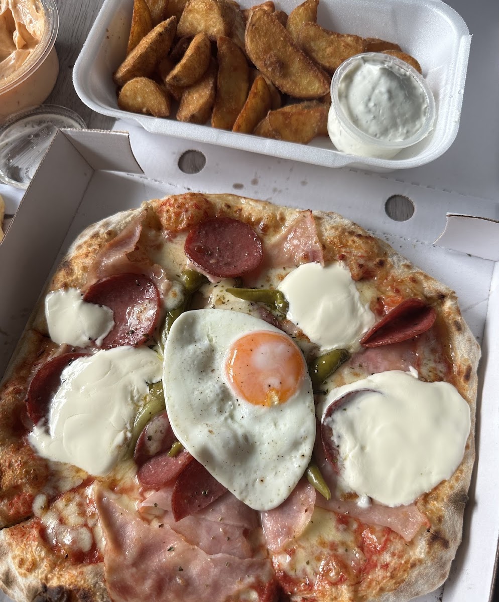 Racing Eiscafé/Bistro-Pizzeria Photo 6