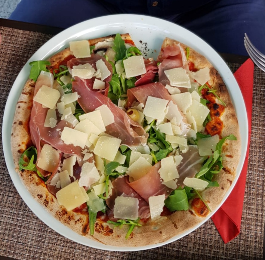 Racing Eiscafé/Bistro-Pizzeria Photo 9
