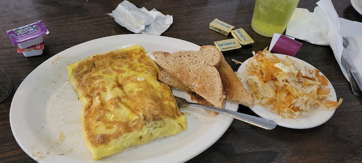 Alice's Family Restaurant Photo 8
