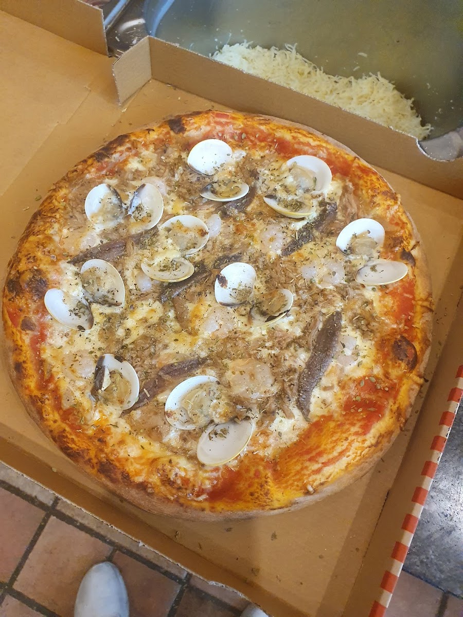 Pizza Toni im Hafenviertel Photo 2
