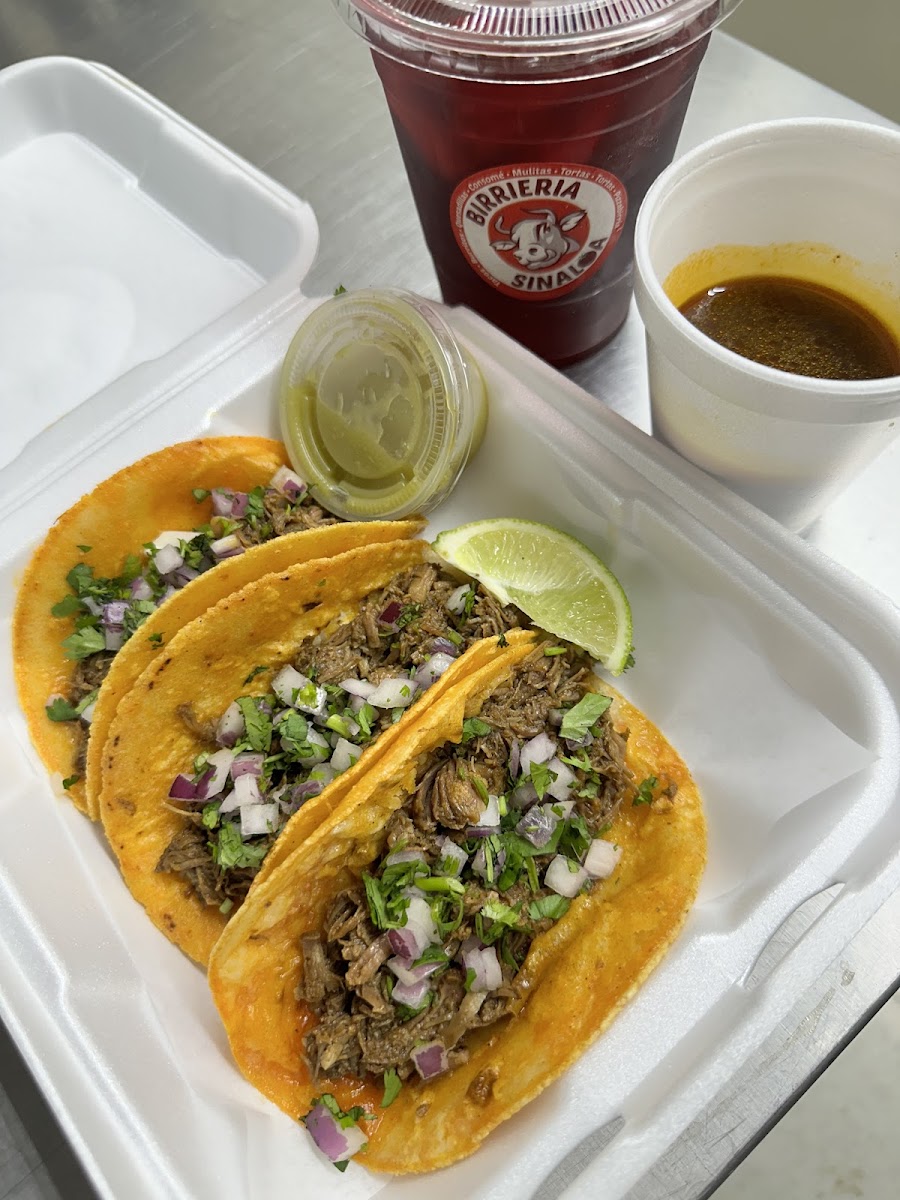 Birrieria Sinaloa Photo 6
