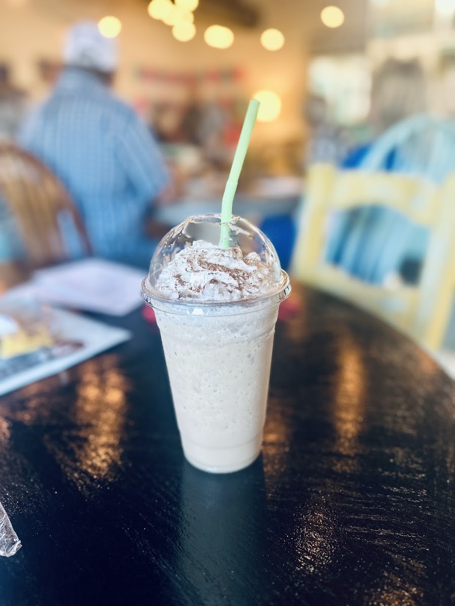 Cravings Coffee Bar and Bistro Photo 8