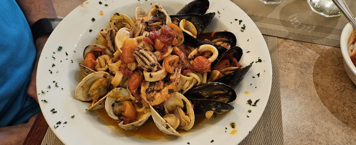 Cugini Pizzeria & Ristorante Photo 6