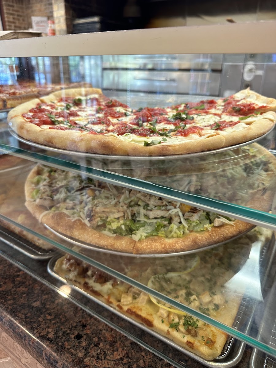 Cugini Pizzeria & Ristorante Photo 8