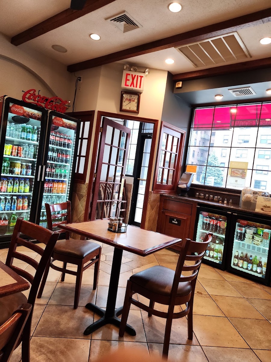 Cugini Pizzeria & Ristorante Photo 9