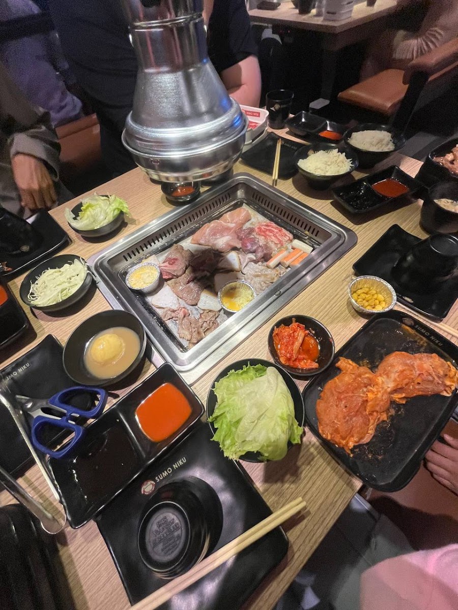 Sumo Niku - Ayala Malls Central Bloc Branch Photo 3