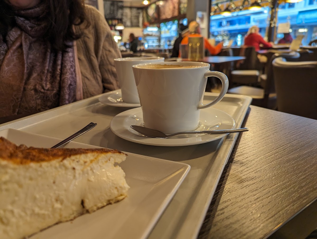 Moha Kaffee-Rösterei P3 8-9 Photo 10