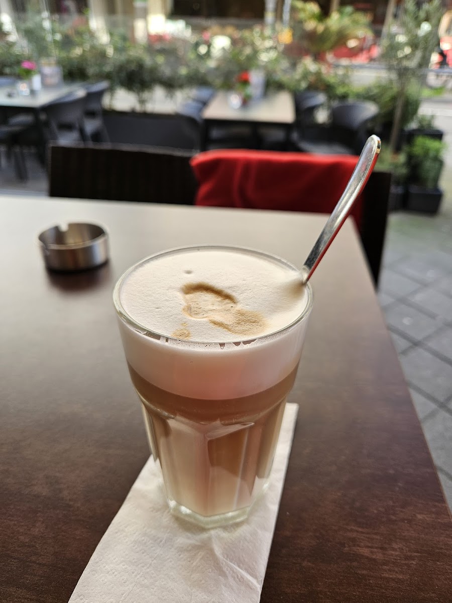 Moha Kaffee-Rösterei P3 8-9 Photo 6