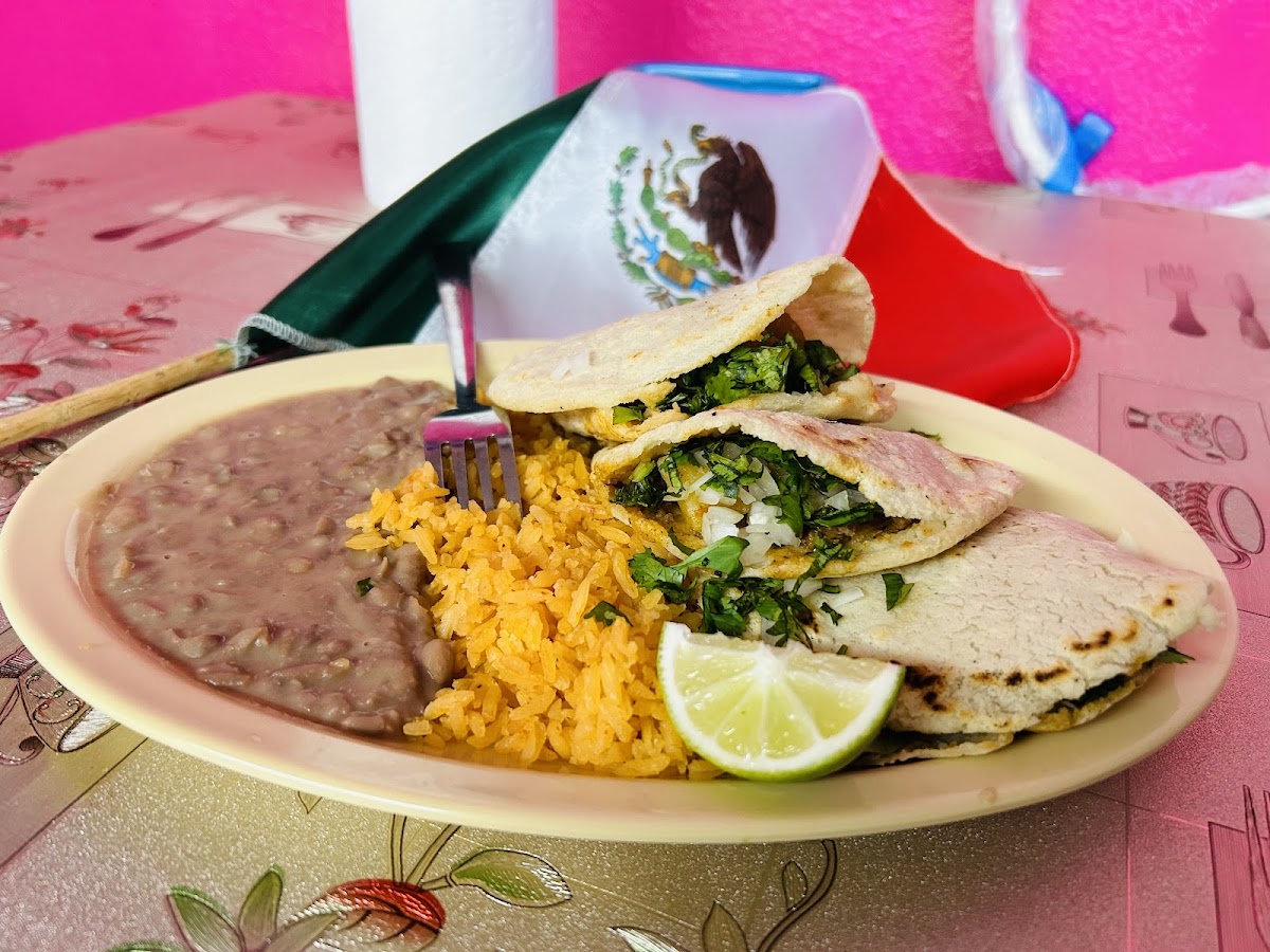 Restaurant La Mexicanita Photo 10