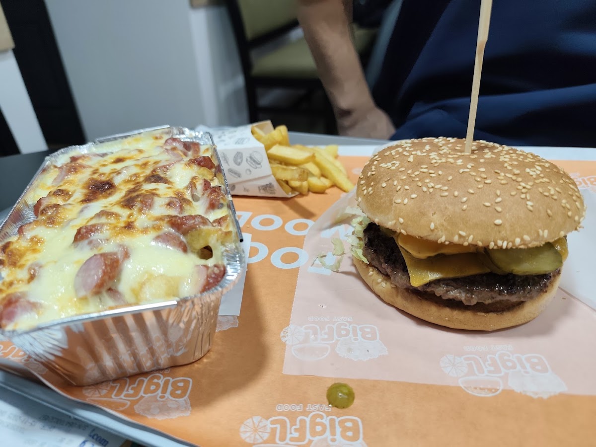 Big Flo Fast Food Photo 4