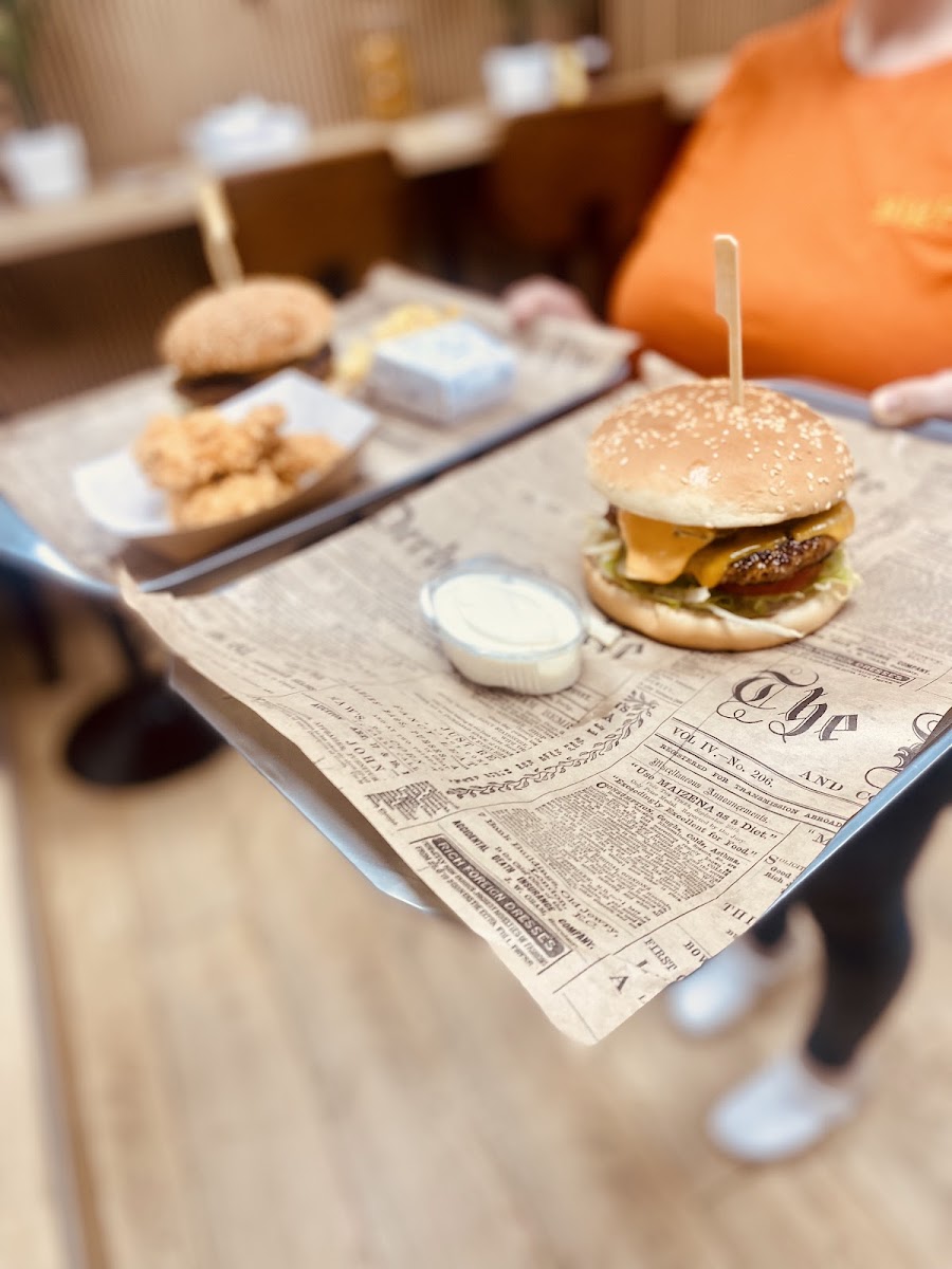 Big Flo Fast Food Photo 8