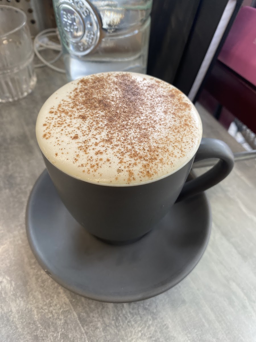 At Tom's Cafe Photo 4