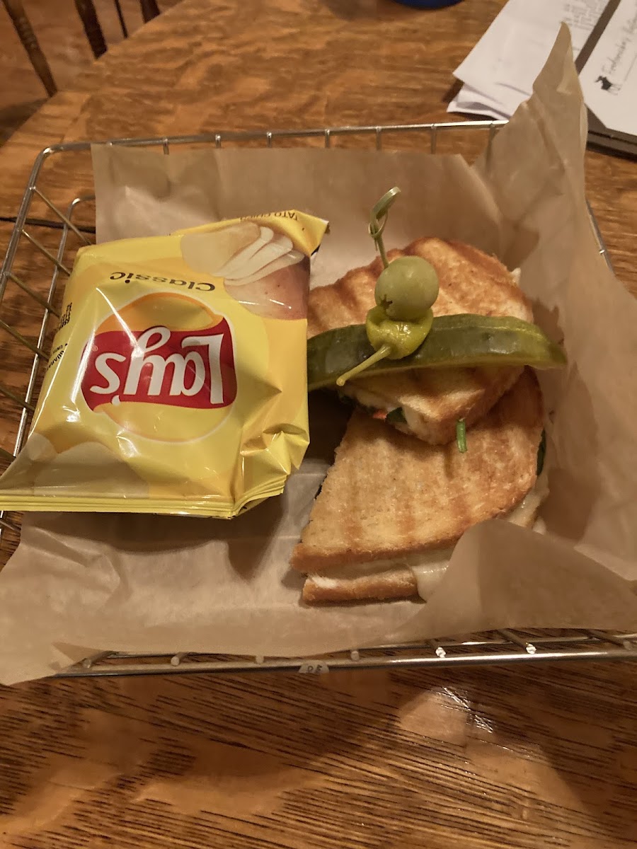 Fredericka's Restaurant and the Loose Moose Bar & Grille Photo 6