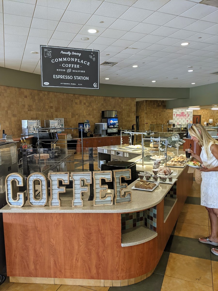 Reisner Dining Hall Photo 10