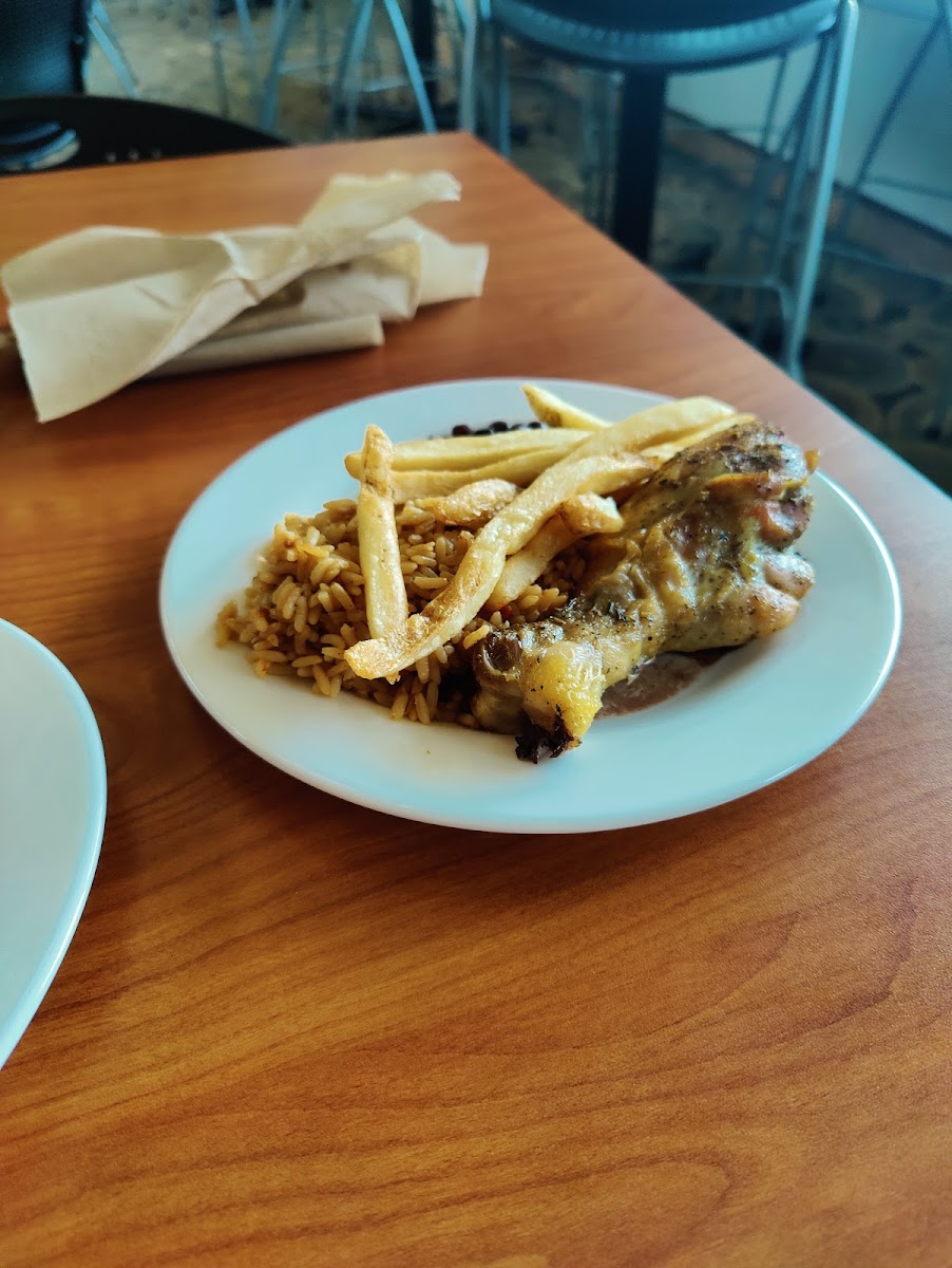 Reisner Dining Hall Photo 6
