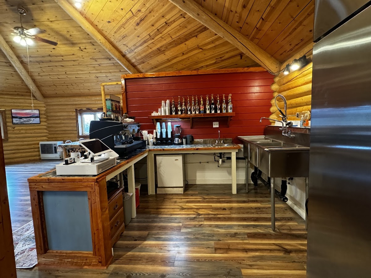 Golden Spruce Lodging and Cafe