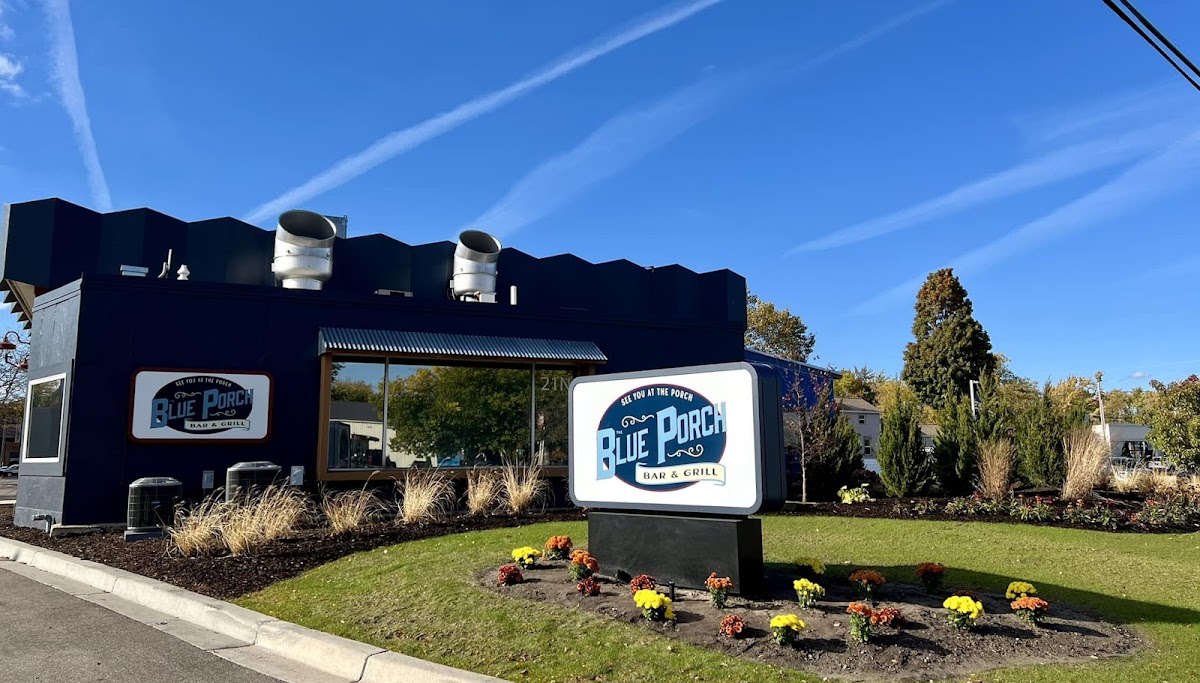 The Blue Porch Bar & Grill Photo 3