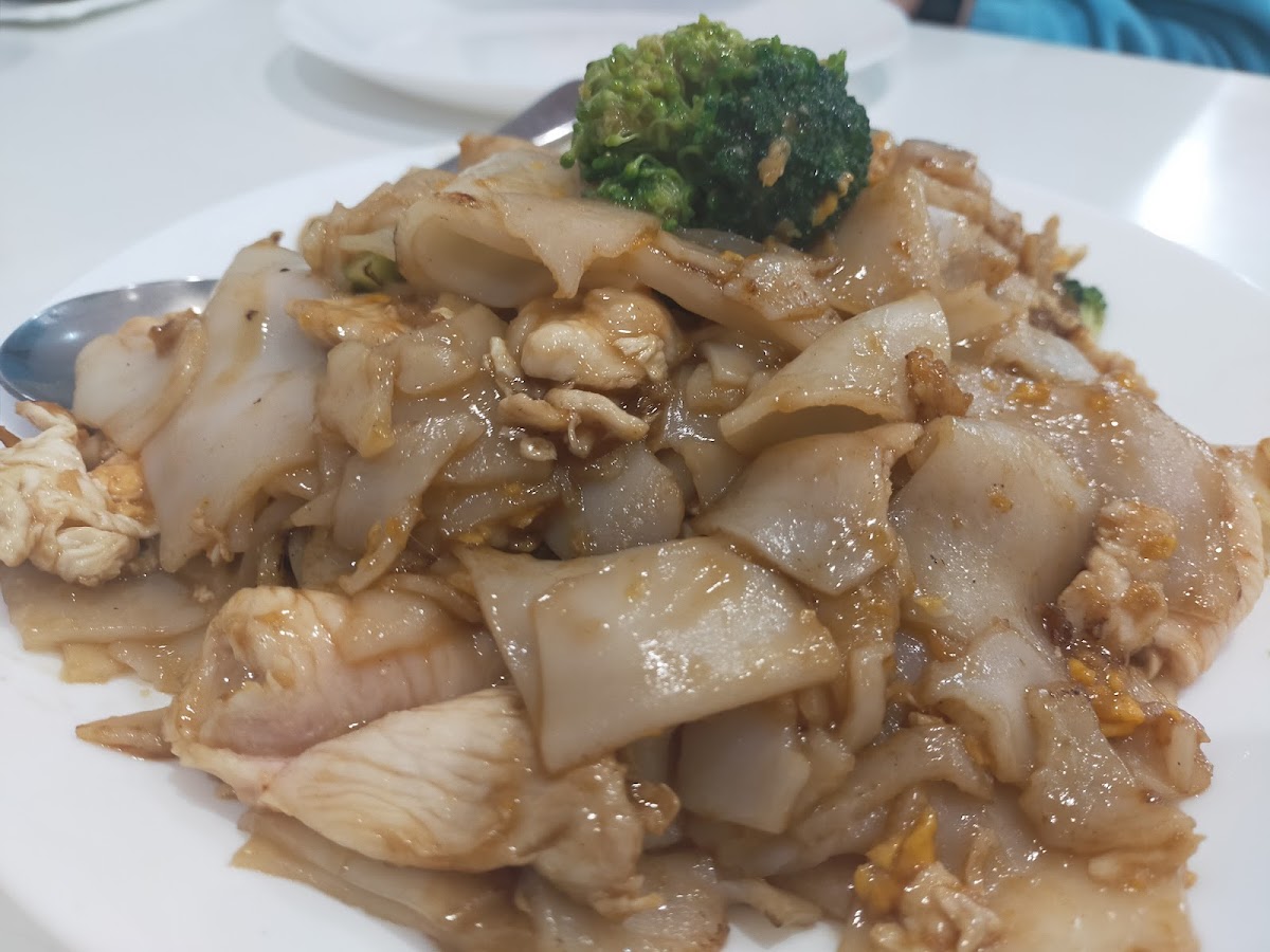 Lisarow Thai Photo 6