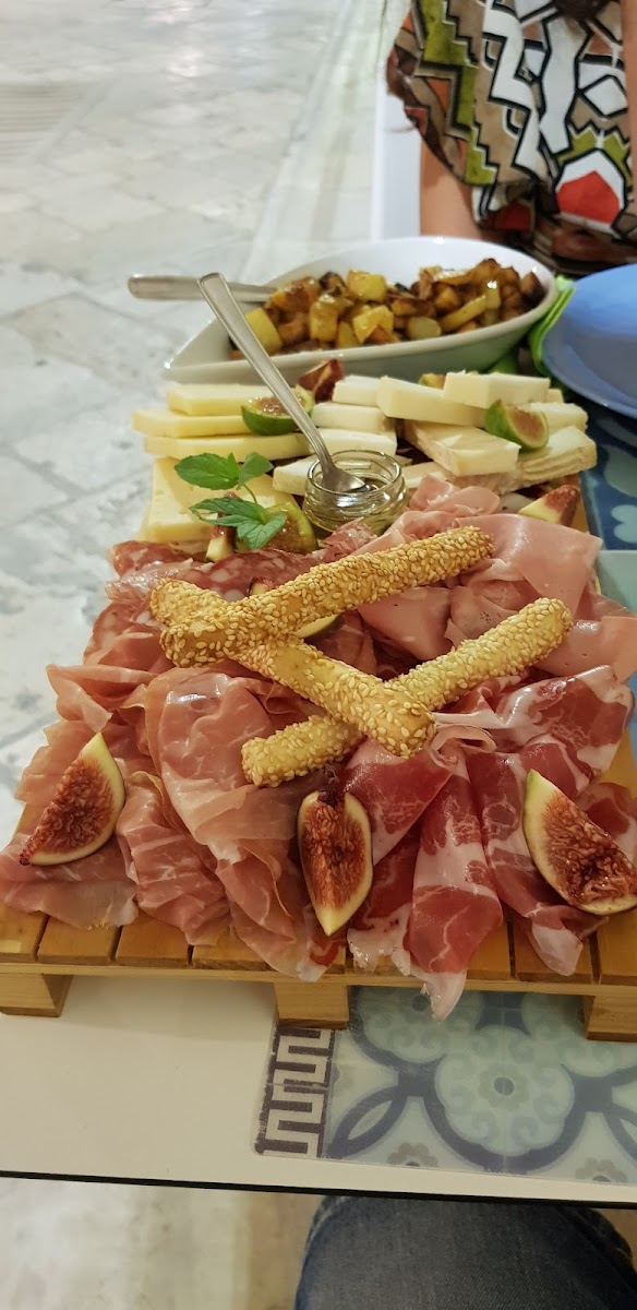 Pizza E Fichi Photo 9