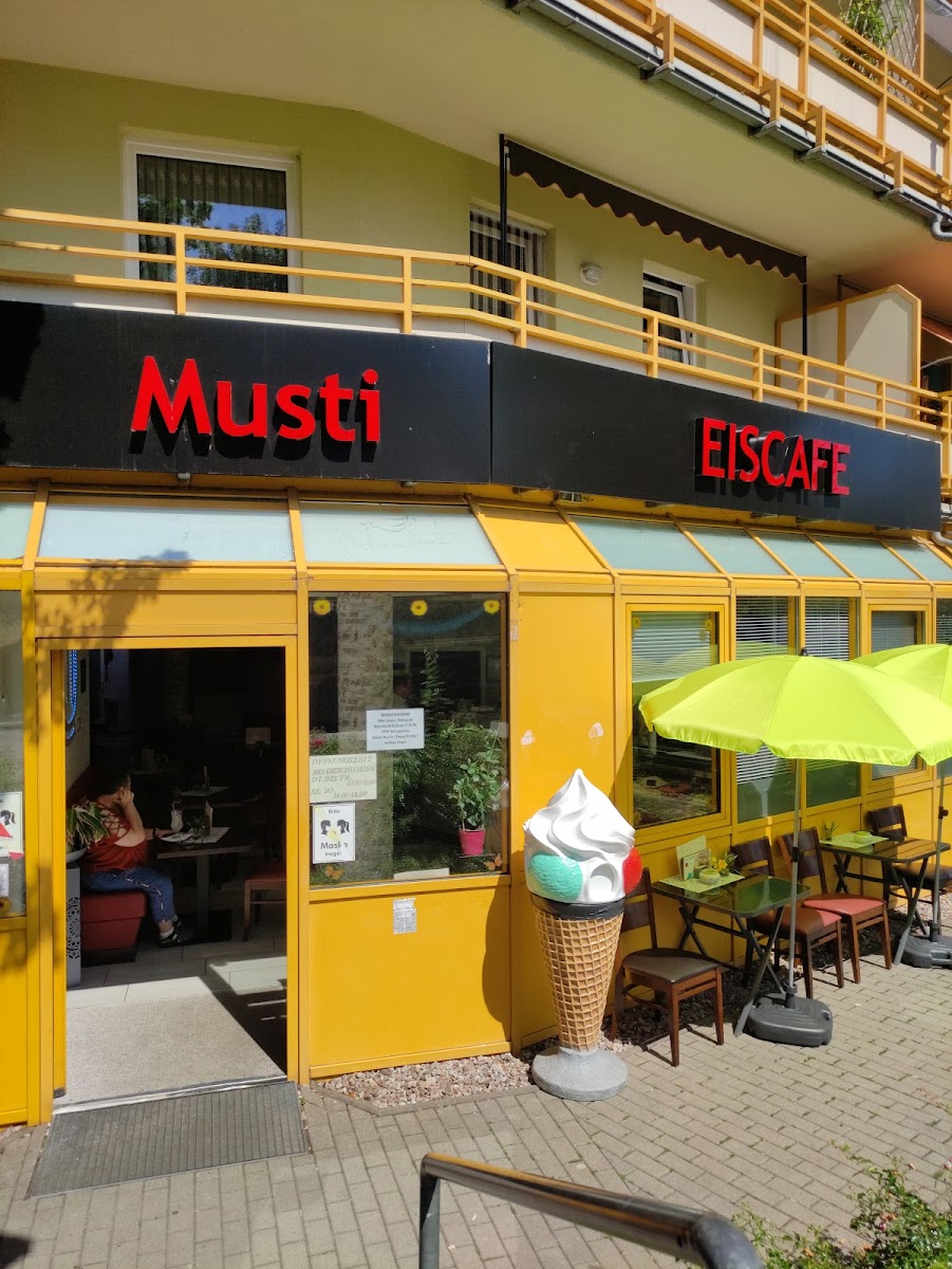 Musti Eiscafé