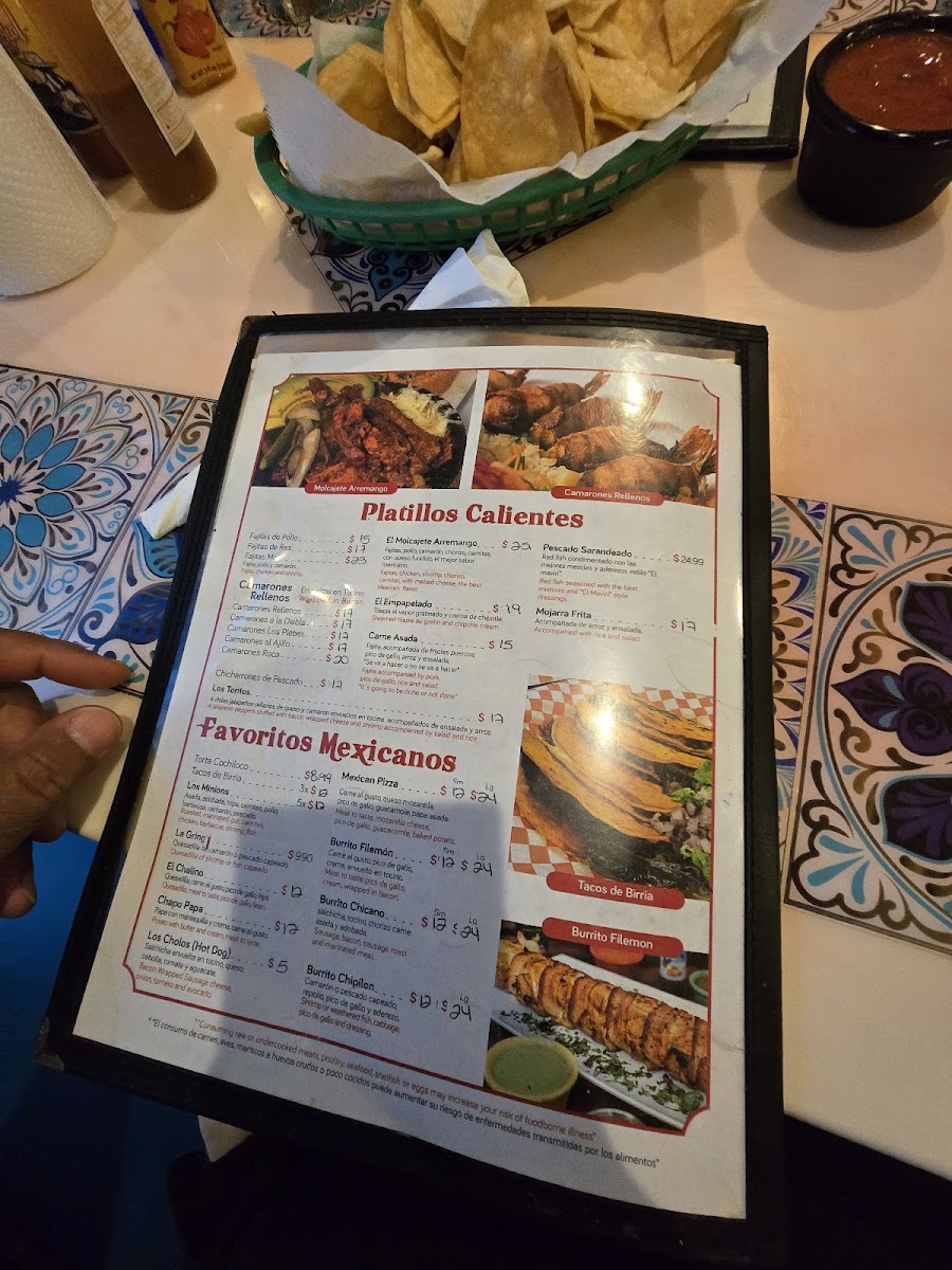 LOS PLEBES SEAFOOD & GRILL Photo Menu 5