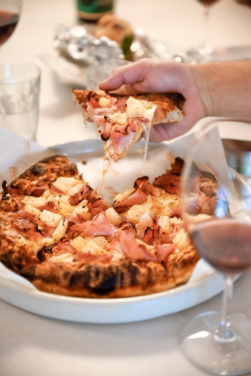 Crafers Pizza Bar Photo 2
