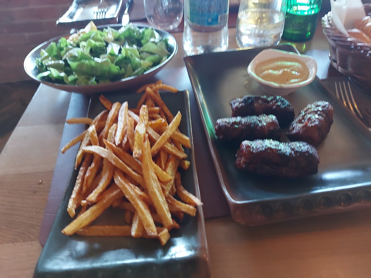 RESTAURANT BROTĂCEI Photo 10