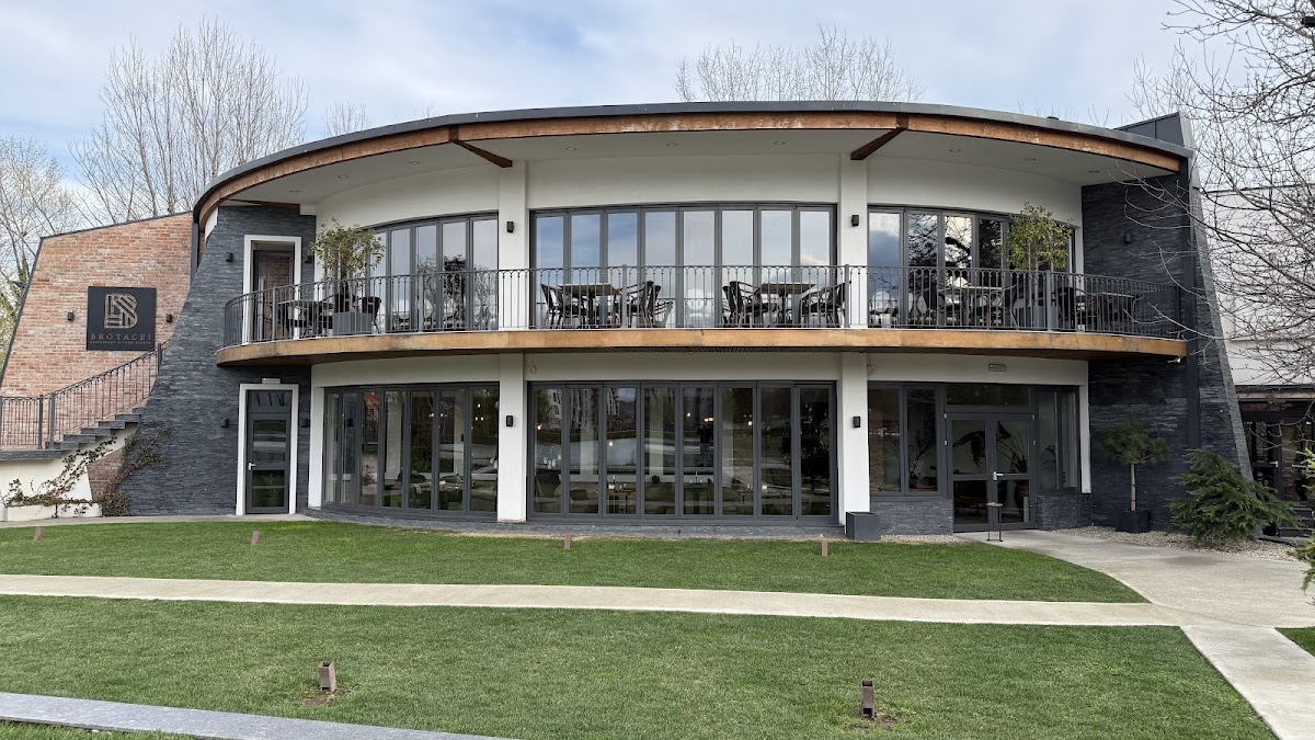 RESTAURANT BROTĂCEI Photo 4