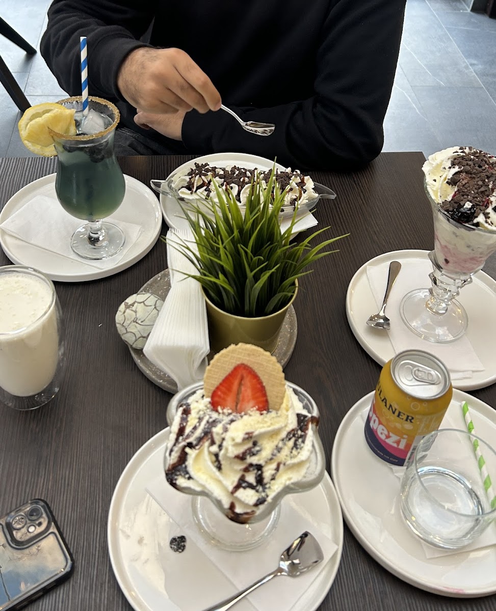Eis & Café Weiße Taube Photo 9