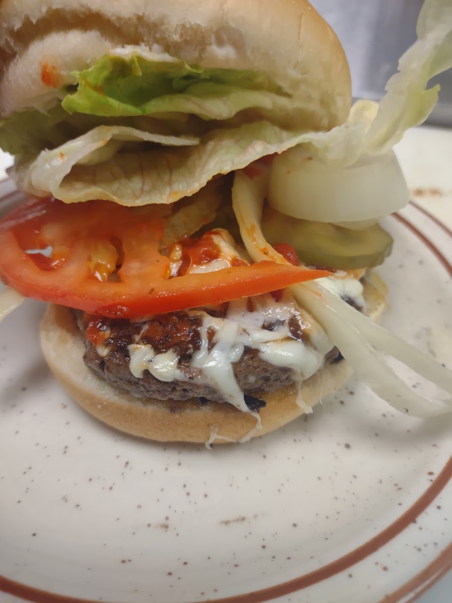 I.D.C. Pennville Restaurant Photo 3
