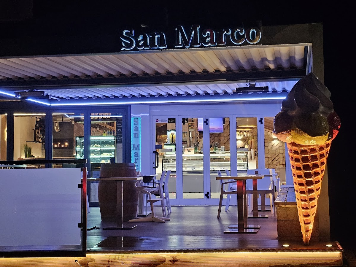 SAN MARCO EIS CAFE & BAR