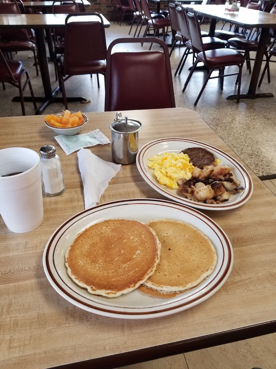Peach Blossom Diner Photo 10
