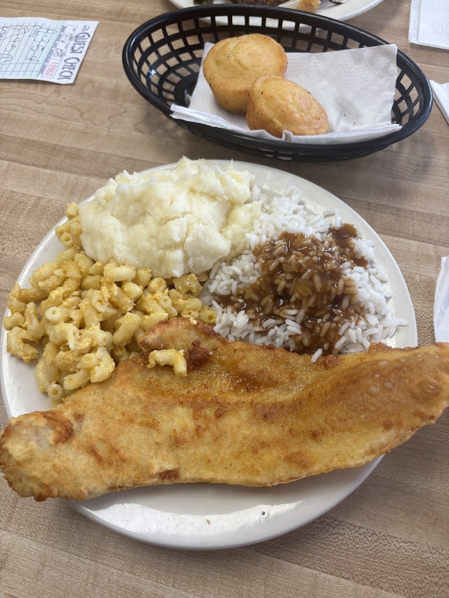 Peach Blossom Diner Photo 3