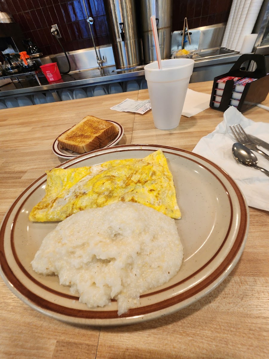 Peach Blossom Diner Photo 8