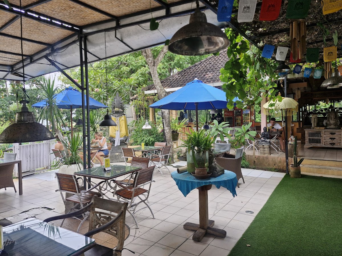 Yeye's Warung & Gift Shop