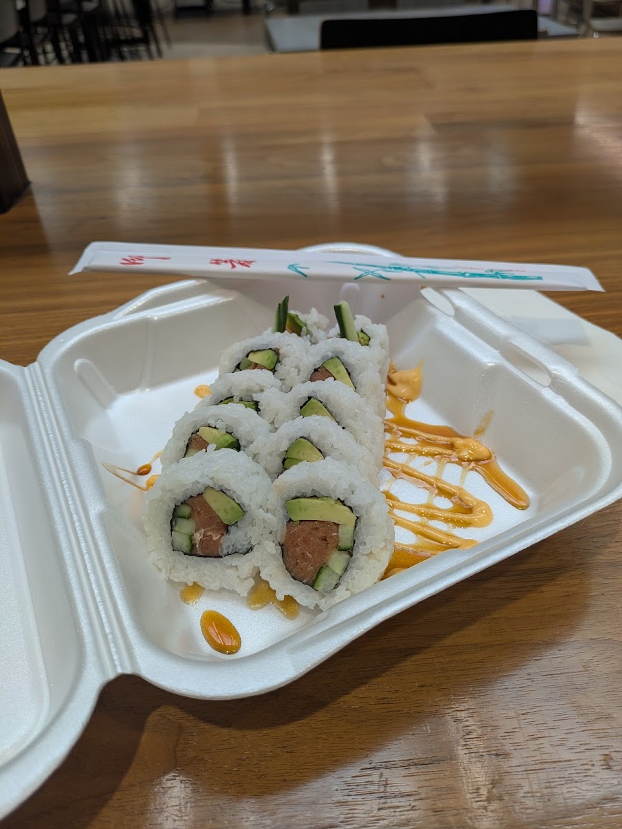 Yan's Sushi & Grill Photo 2