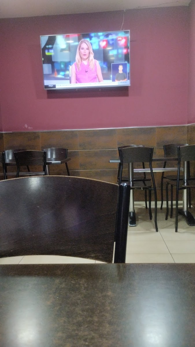 Km.o Restaurant Photo 3