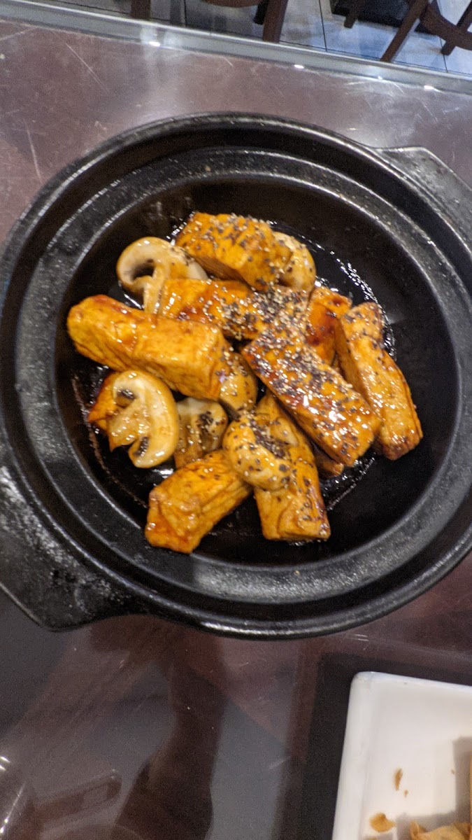 Simple Asian Vegetarian Cuisine Photo 8
