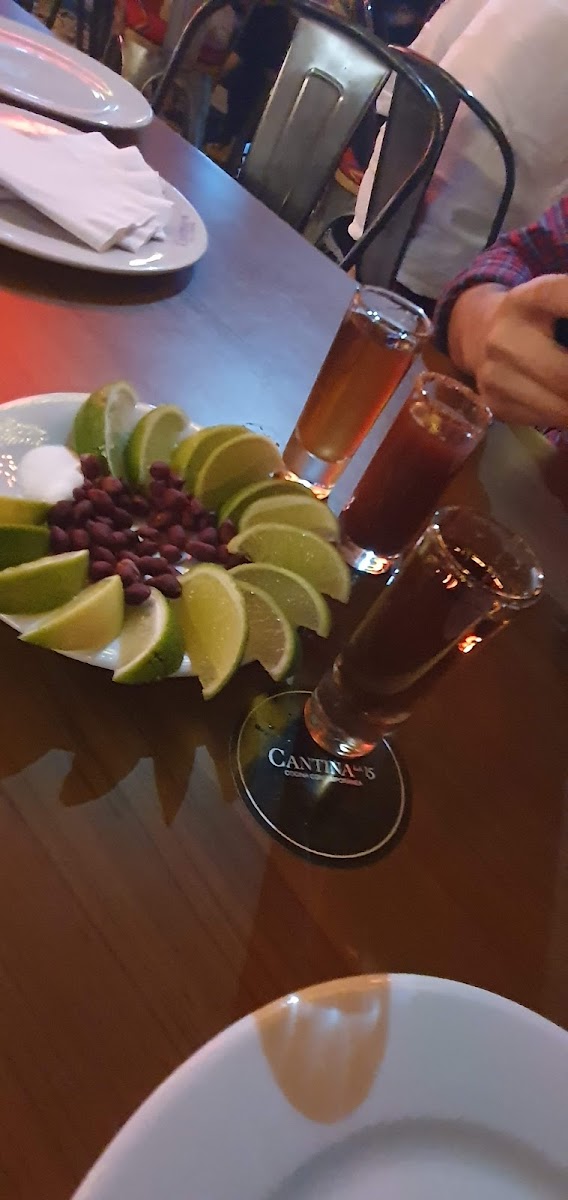 Cantina La 15 Granada Cali Norte Photo 7