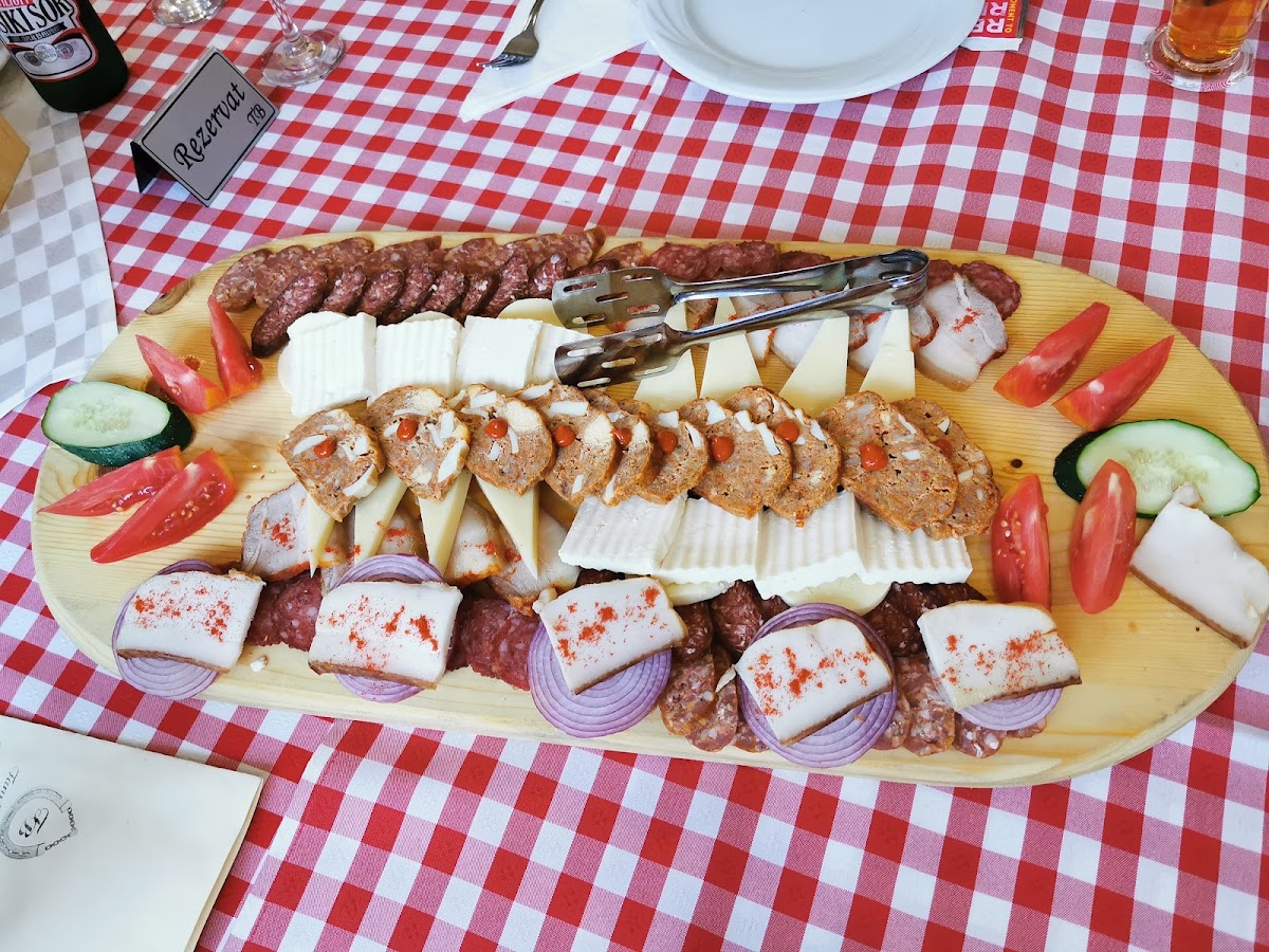 Tamas Bistro Photo 7