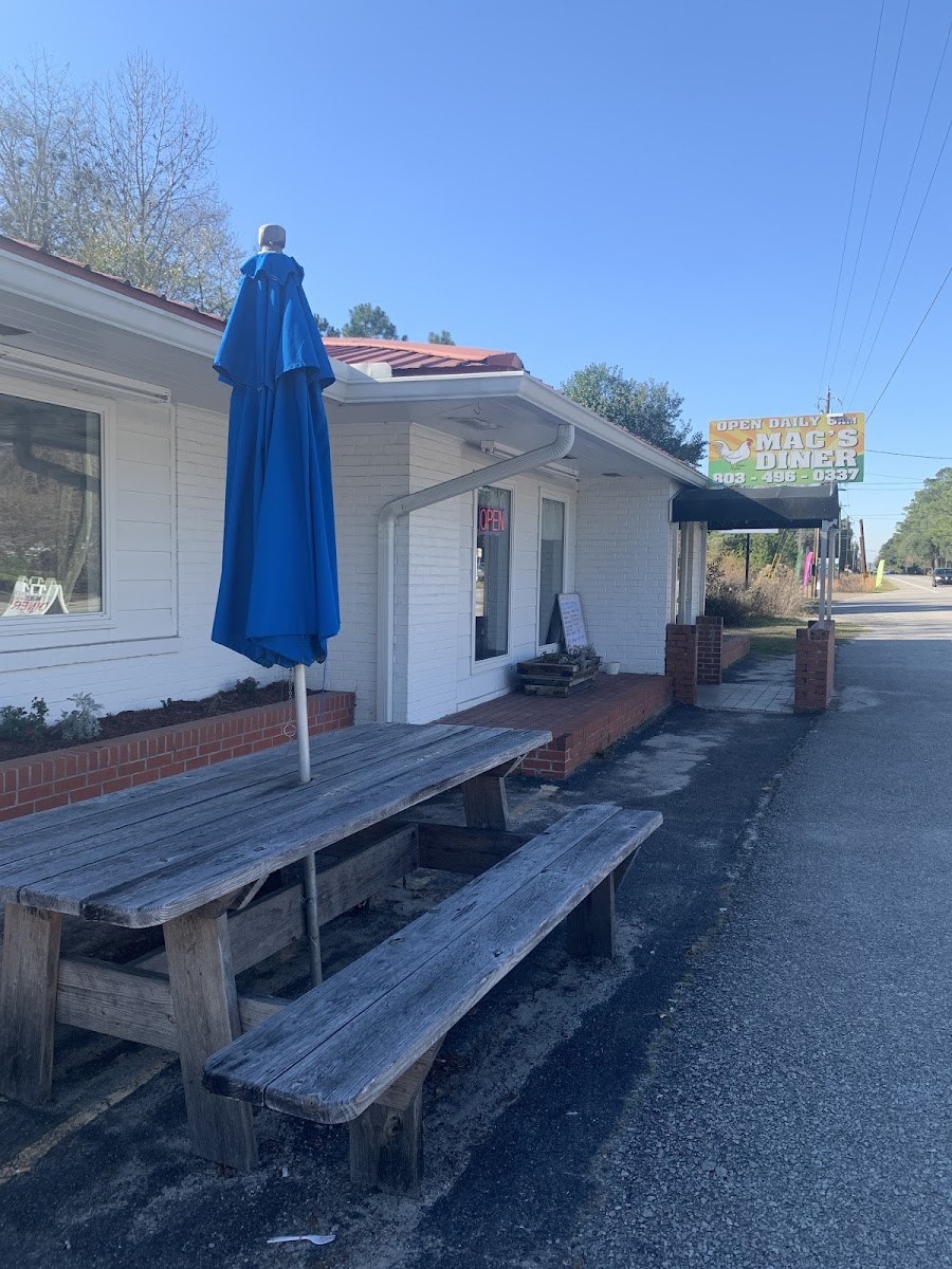 Mac's Diner Photo 4