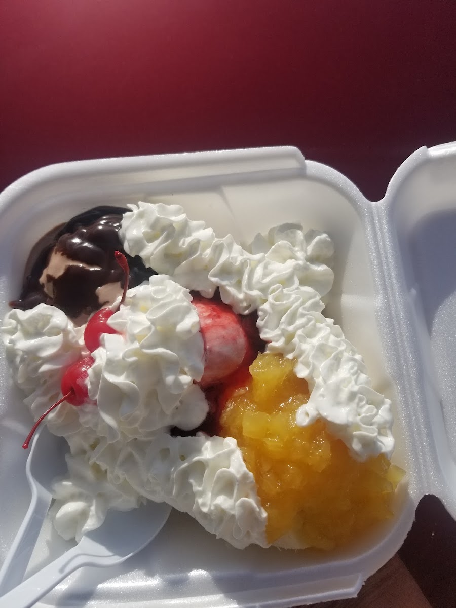 Scoops Ice Cream Parlor Inc Photo 6
