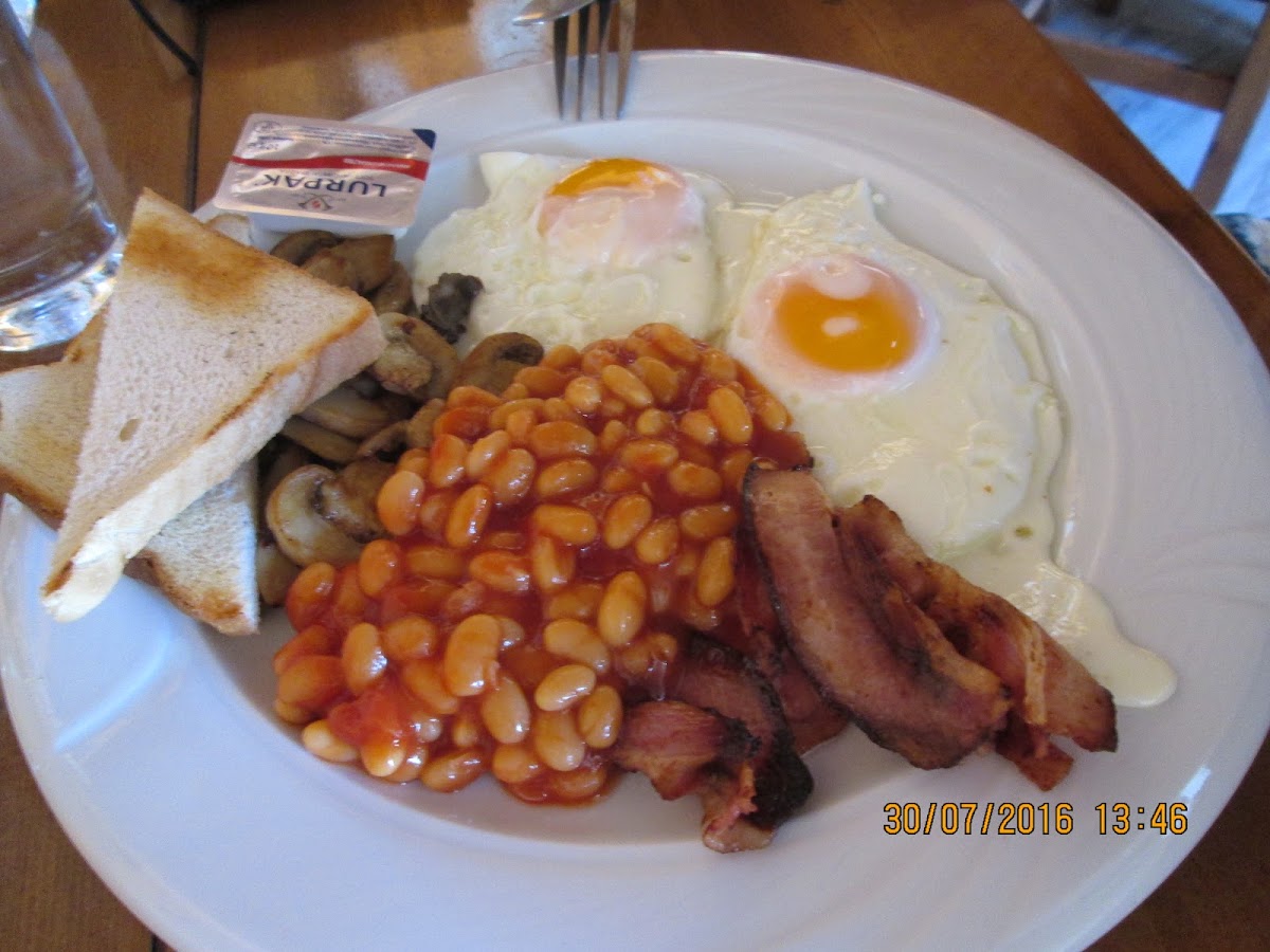 Fun Pub Sports Bar & Restaurant Photo 8